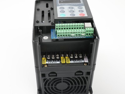 信立成变频器315KW数控机床380V通用