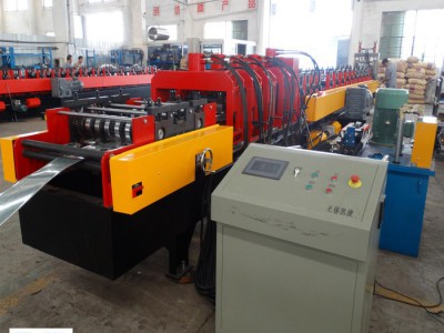 特优特C型钢成型机，辊压成型机，金属成型机，冷弯成型设备，异型冷弯成型设备