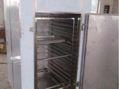 模具烘干设备 油桶热风循环烘箱 焊