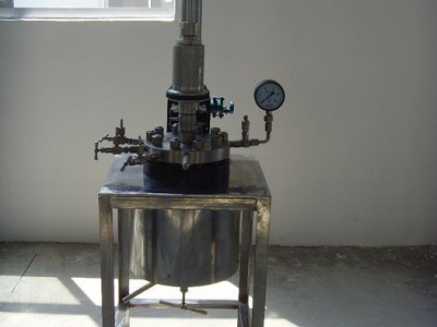 供应实验用高压反应釜，威海汇鑫化工专业生产实验用高压反应釜