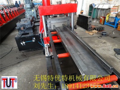 特优特228脚踏板金属辊压成型设备， 金属辊压成型机，辊压成型设备，辊压成型机，金属成型机