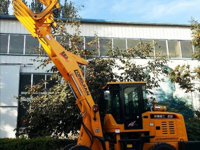 926抓木机 木材装卸大型设备 山东龙建重工