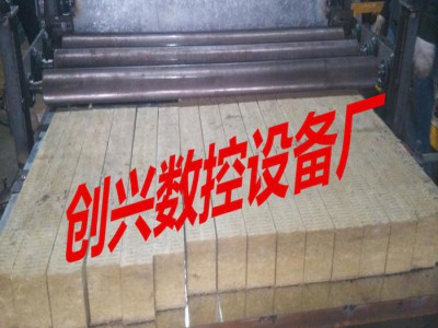 盐山 玻璃棉裁条机 新疆建材设备玻璃棉板裁条机商