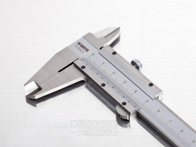 世达工具测量工具机械式游标卡尺0-150mm不锈钢卡尺量具世达91501