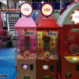郑州棒棒糖机糖果投币礼品游戏机扭蛋机五金机箱自动贩卖机电玩设备