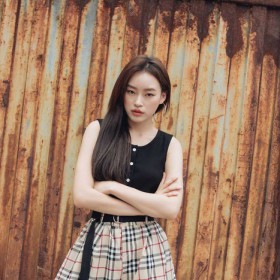 乐途红门品牌服装尾货 折扣品牌服装加盟做服装尾货生意发家常熟服装尾货市场地址品牌女装批发dlad女装尾货做服装尾货生意发