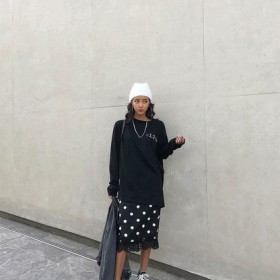 思旋潮装冬季服装尾货批发 广州石井服装尾货批发市场依倩服装尾货大码女装走份 品牌女装批发依倩服装尾货潮装冬季服装尾货批发