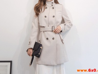 依诗彩东莞服装尾货库存批发市场 品