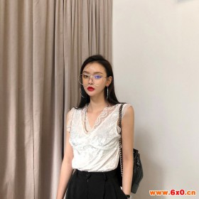 柳如丝成都品牌尾货服装批发 品牌折扣女装排行榜寻找服装厂的尾单货常熟服装尾货批发 品牌女装批发dlad女装尾货寻找服装厂
