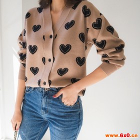 贝勒川东莞品牌服装尾货市场折扣货源象山尾货服装.