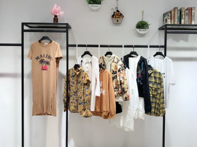 批发服装网 2019秋装米可女装 清仓