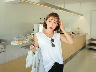 哈喽俏兴区服装尾货市场 批发女装品牌浙江温州服装尾货市场东莞虎门服装尾货批发市场品牌女装批发dlad女装尾货浙江温州服装