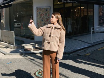 云凤思儒阿巴巴服装走份 广州品牌女装一手货源中国服装尾货市场东莞服装尾货批发市场品牌女装批发dlad女装尾货中国服装尾货