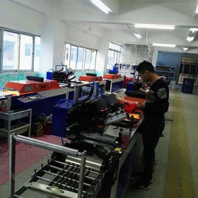 尼龙织带印刷机 卷装织带套色丝网商标印刷机