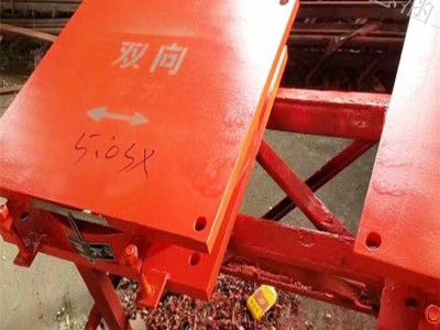 衡水厂家 橡胶支座 双向活动支座 国标橡胶支座 简易型四氟板橡胶支座 批量橡胶支座 DX橡胶支座 桥梁橡胶支座