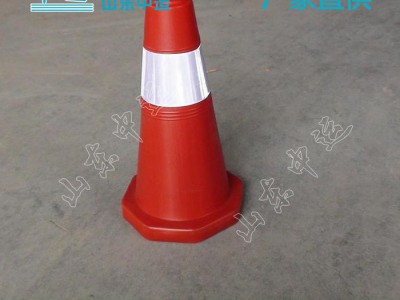 橡胶路锥,隔离橡胶路锥,路障,反光橡