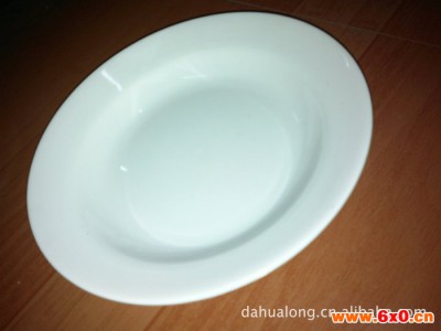 塑料餐盘塑料圆盘磁白塑料碗简约pp