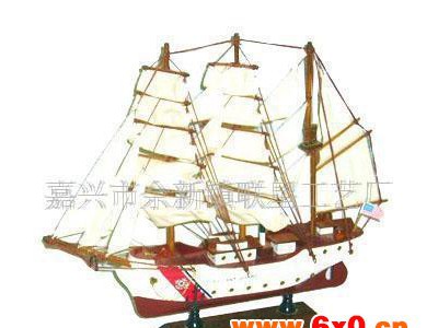 供应USSG BARQUE EAGLE家居摆设品、新潮木制工艺装饰品、