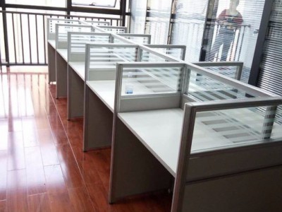便宜的办公家具,办公室屏风办公桌 境成办公桌椅
