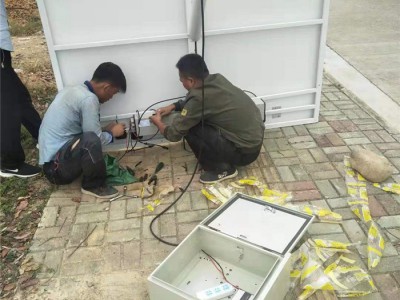 英光能源呼伦贝尔监控杆 路灯厂家 太阳能监控