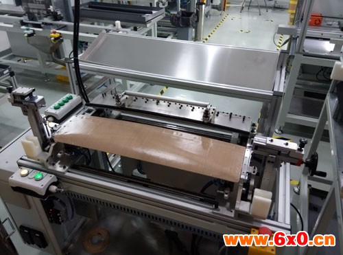 宜科为用户提供高效、可靠的定制化智能制造解决方案 ——汽车全景天窗遮阳帘装配检测生产线