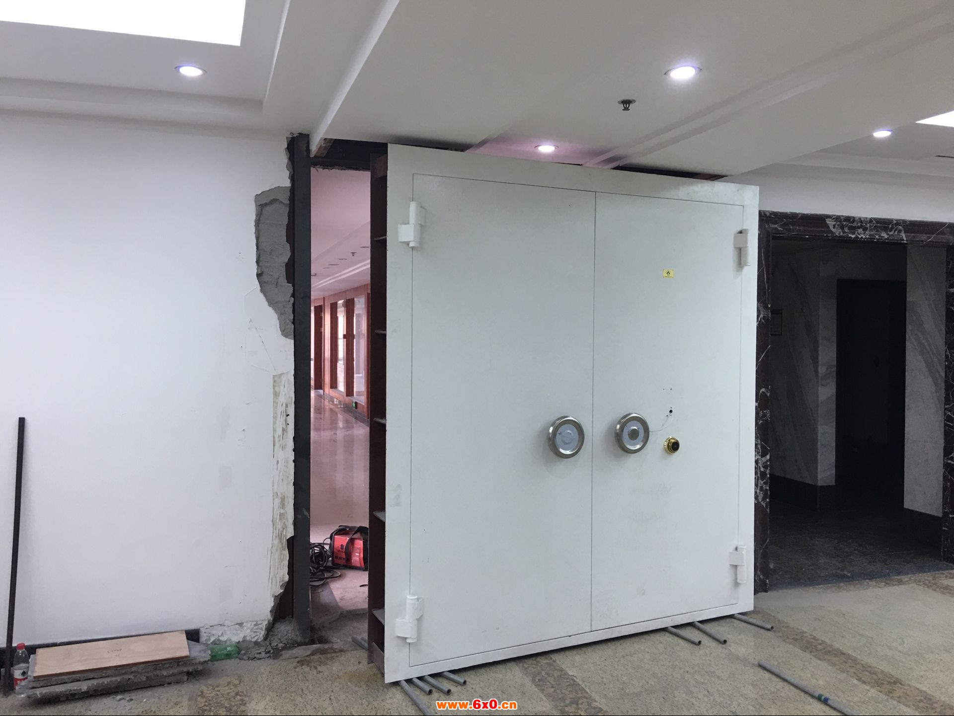 金库门