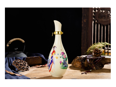 景德镇陶瓷酒瓶 1斤装四美观音瓶存