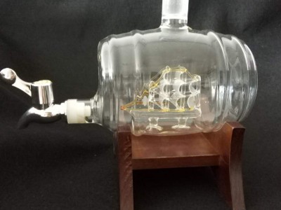 酒桶造型玻璃酒瓶xo白酒瓶工艺玻璃酒瓶吹制酒瓶异形玻璃酒瓶