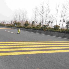 停车场划线施工团队/永航交通设施品质保障