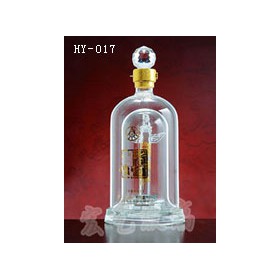 上海玻璃工艺酒瓶/宏艺玻璃制品/承接订做船瓶 　　