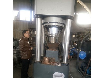 河南有色废旧金属成型可选择Y郑州鑫源全自动铜屑压块机