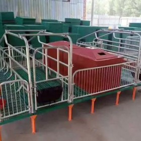 母猪产床订做厂家/泊头市金码畜牧设备有限
