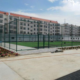 青岛 体育场围网 学校操场跑道围网 直接工厂