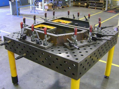 吉林三维柔性平板企业-海红机械加工定制三维柔性焊接工装平台