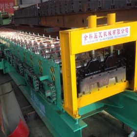 云南彩钢压瓦机生产厂家_金科机械_按需生产688型楼承板机