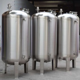 赤壁市鸿谦304无菌水箱 卫生级无菌水箱生产厂家价格齐全