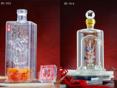 陕西工艺酒瓶加工-宏艺玻璃制品厂家定制内置酒瓶