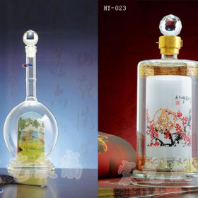 内蒙古玻璃工艺酒瓶企业|宏艺玻璃制品厂家订制内画酒瓶