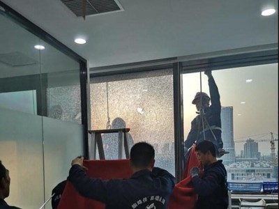 阳光棚采光顶、观光电梯、玻璃雨棚安装维修