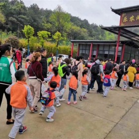 武汉年会策划头疼？到这个年会基地来说不准能给你收获，快点收藏