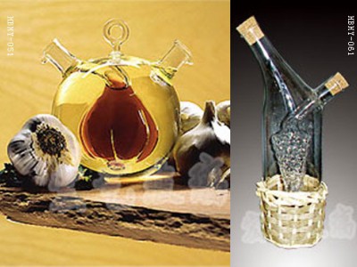 广西玻璃工艺酒瓶厂家-宏艺玻璃制品