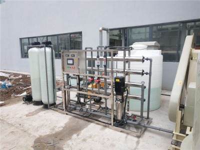 2T纯水|超纯水_反渗透设备-纯水设备生产厂家
