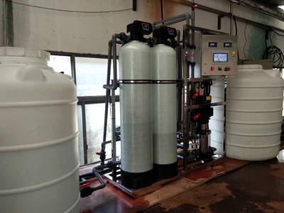 一级纯水设备_ 铝氧化表面清洗反渗透_原水处理设备|