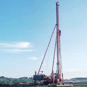陕西CFG桩机~河北鼎峰工程订制32米长螺旋钻机