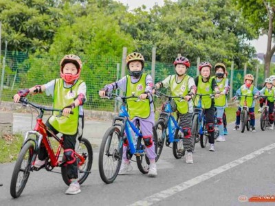 苏州青少年户外拓展运动自行车骑行