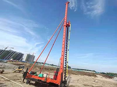 青海长螺旋钻机-河北鼎峰工程生产23米长螺旋钻机