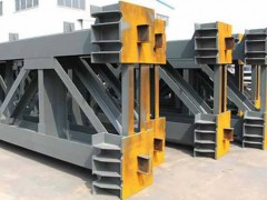 新疆彩钢钢结构厂家~新顺达钢结构厂家订制格构柱