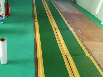 缓解疲劳脚踏垫，环保防静电胶垫，
