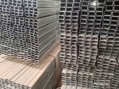 塑钢门窗钢衬河北任丘厂家，河北塑窗钢衬生产厂家