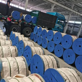 ‌铝包钢绞线‌：兼具防腐与导电性，用于电力地线。